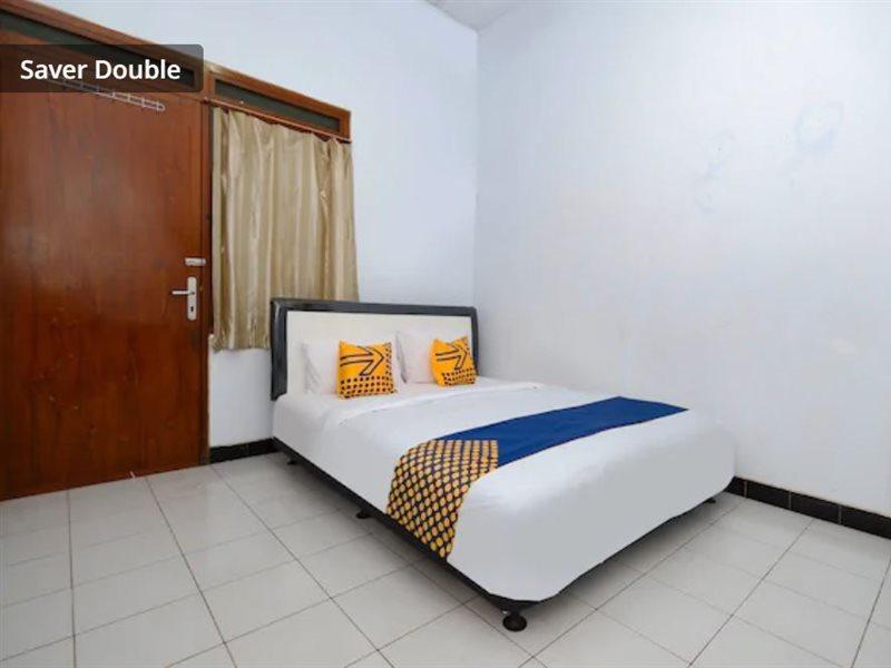 Oyo 2240 Simpang Tujuh Residence Kudus Экстерьер фото