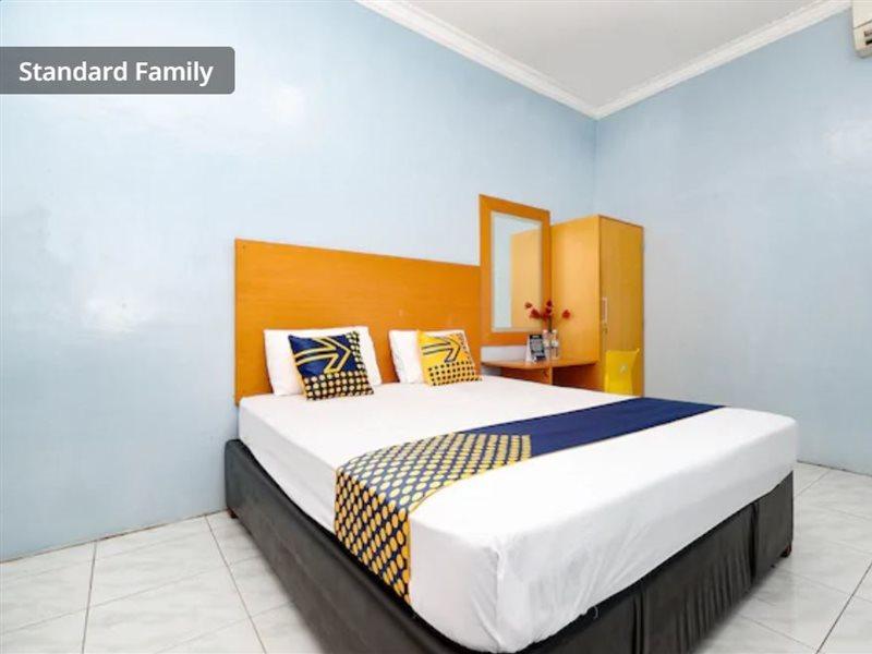 Oyo 2240 Simpang Tujuh Residence Kudus Экстерьер фото