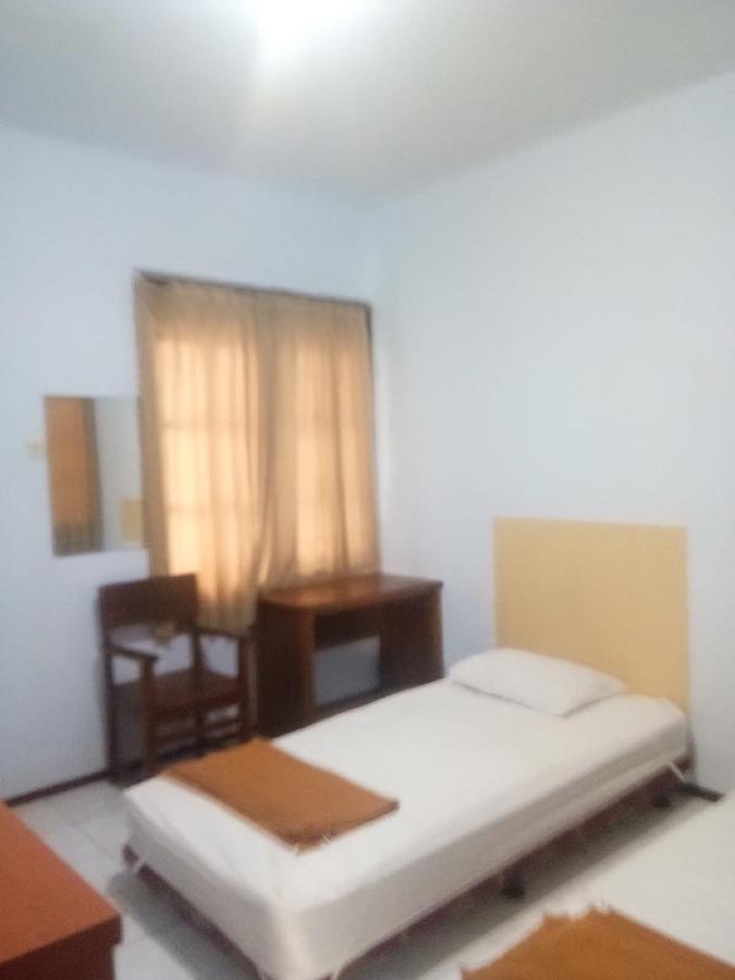 Oyo 2240 Simpang Tujuh Residence Kudus Экстерьер фото