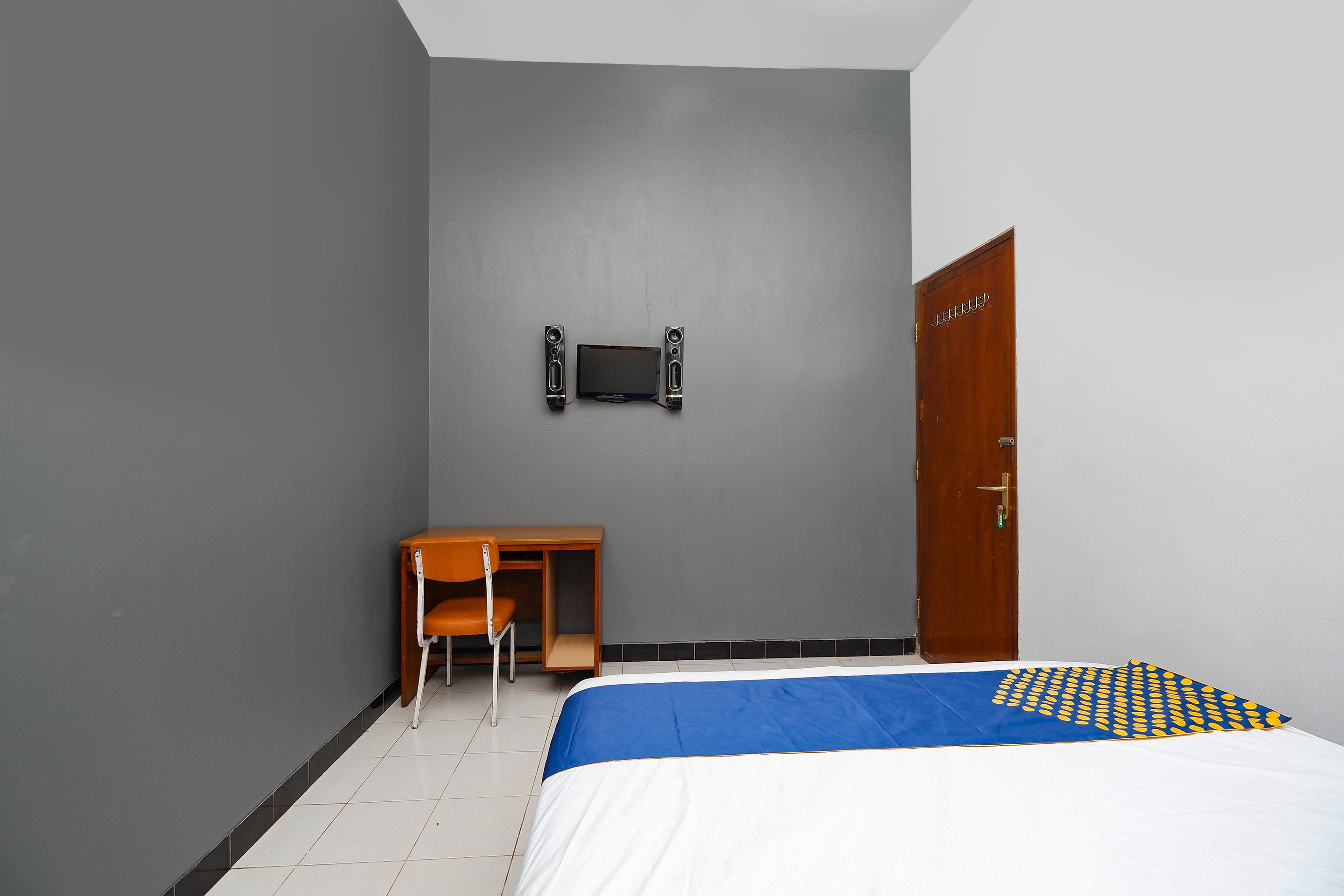 Oyo 2240 Simpang Tujuh Residence Kudus Экстерьер фото