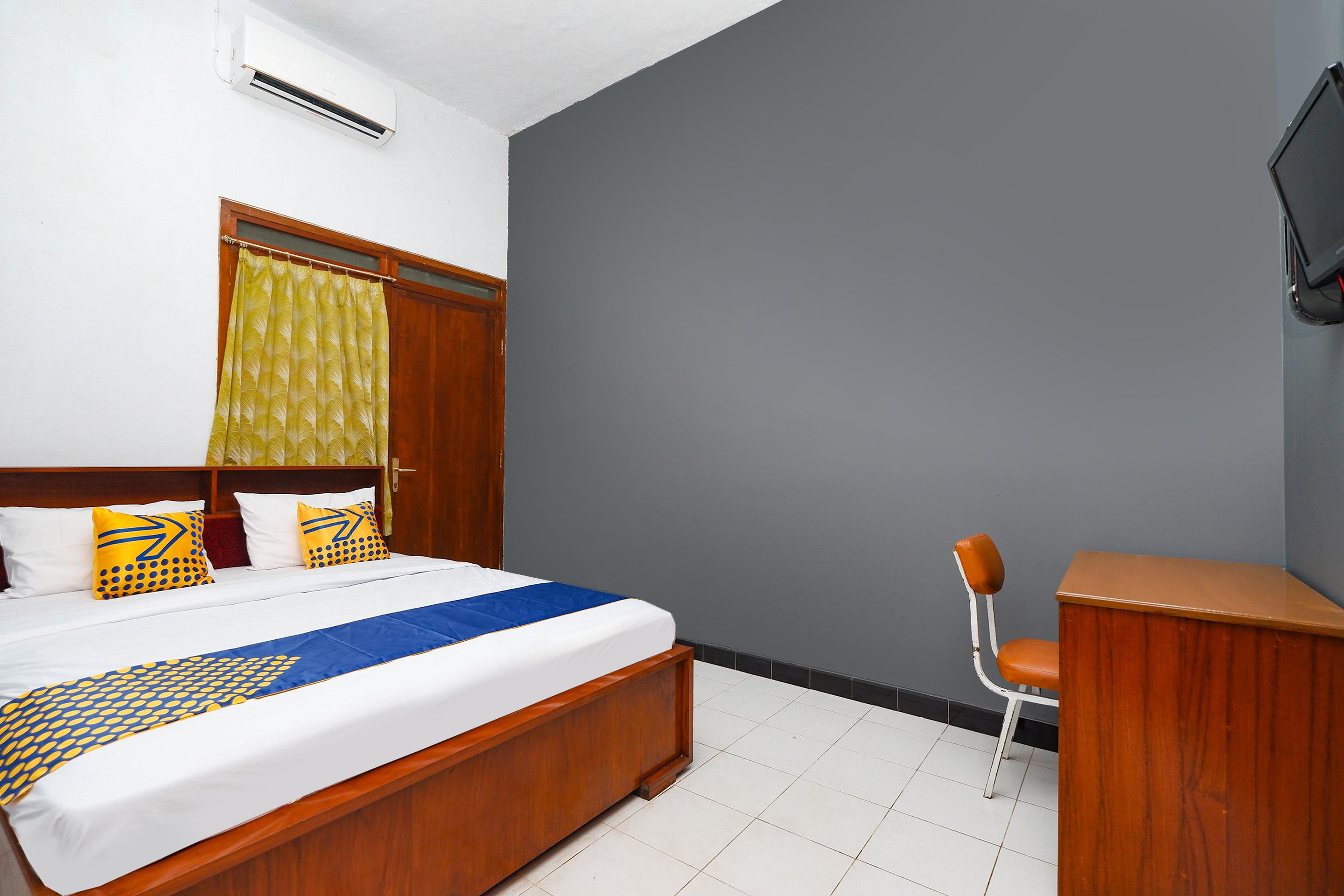 Oyo 2240 Simpang Tujuh Residence Kudus Экстерьер фото