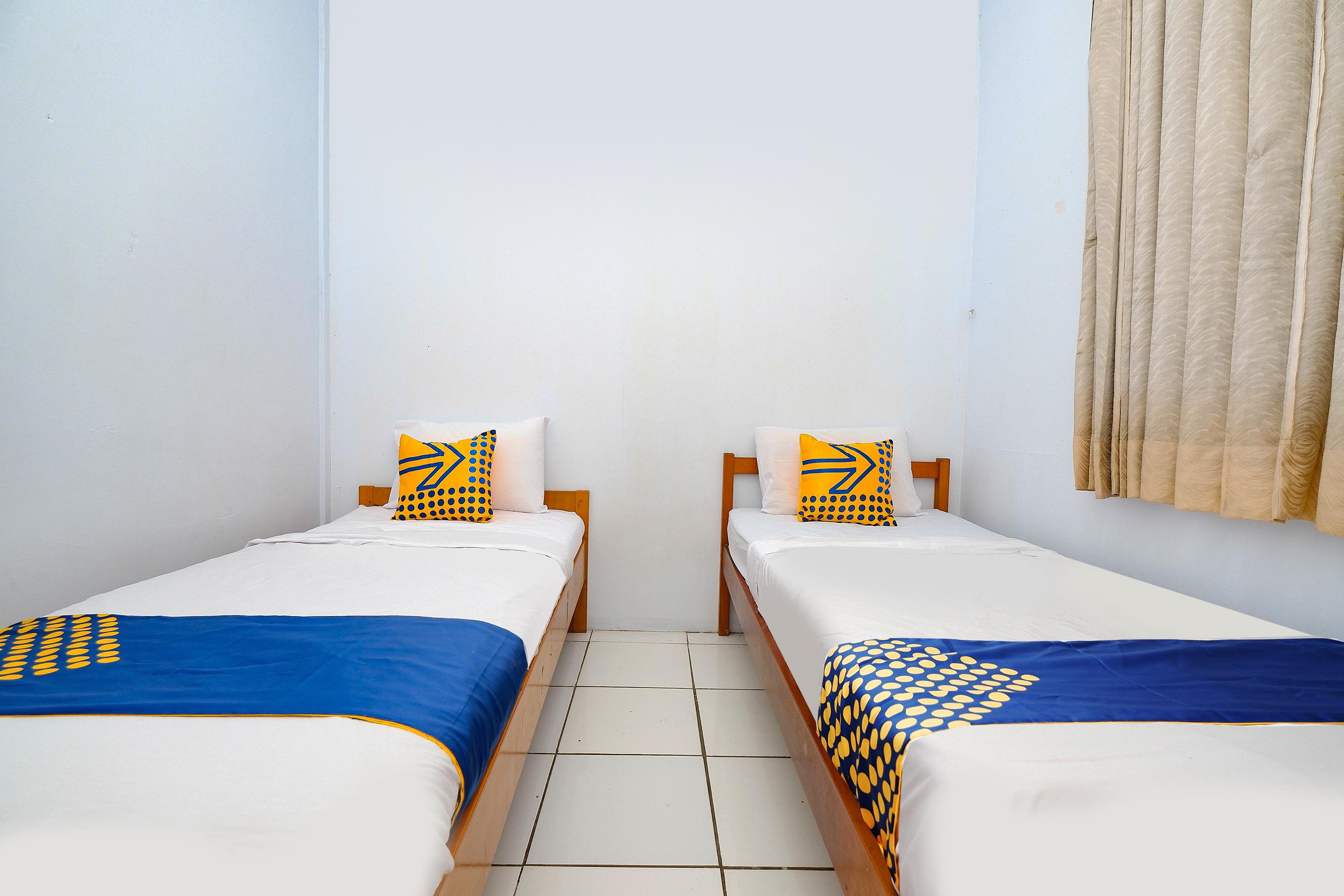 Oyo 2240 Simpang Tujuh Residence Kudus Экстерьер фото