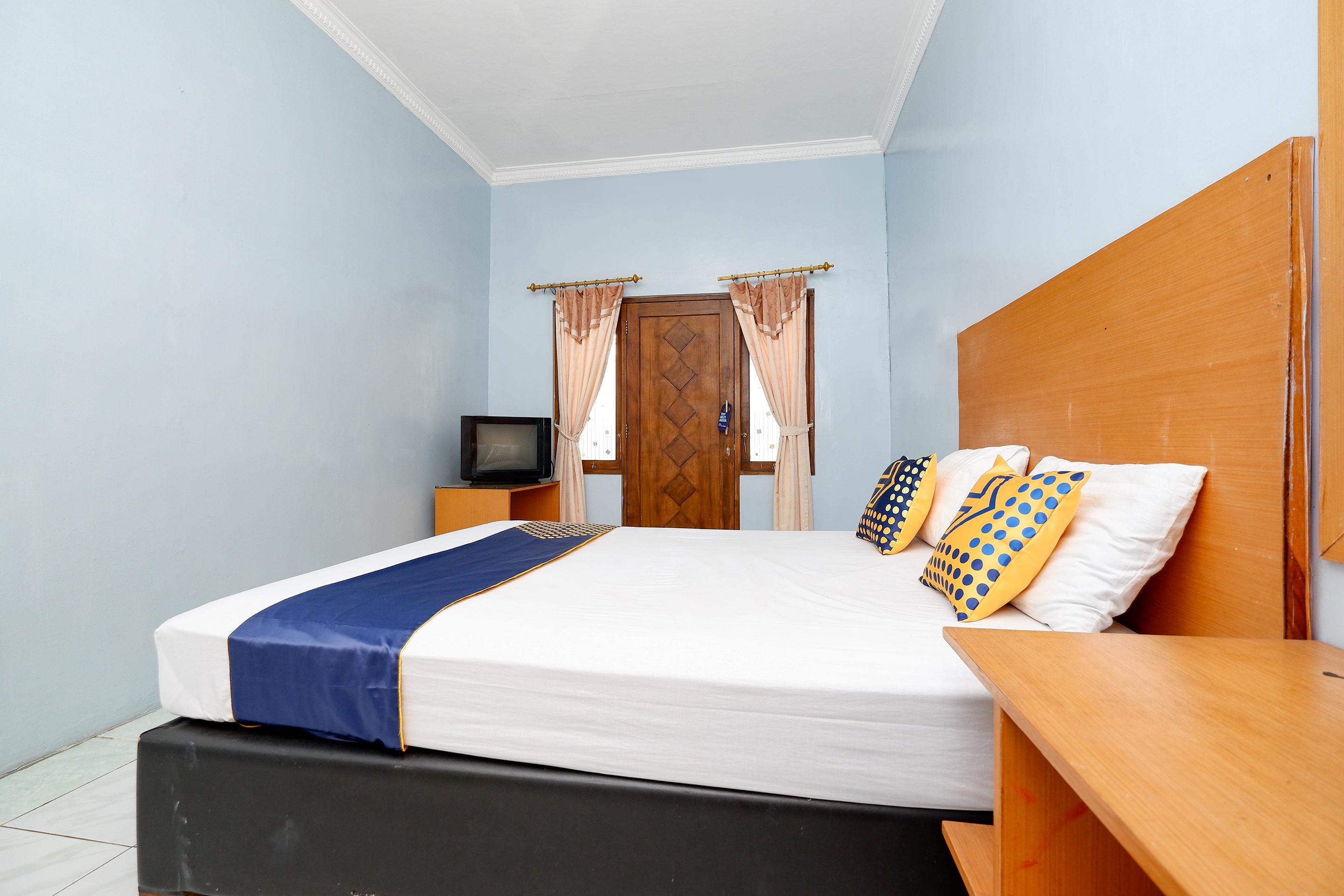 Oyo 2240 Simpang Tujuh Residence Kudus Экстерьер фото